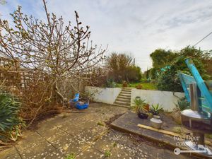 Patio- click for photo gallery